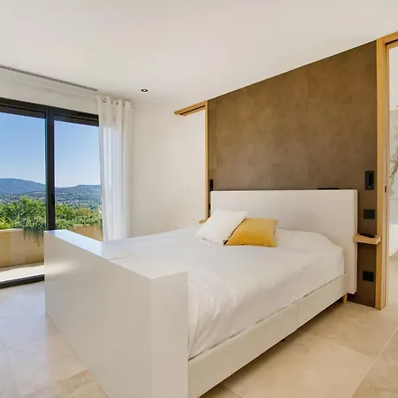 Peridron Villa